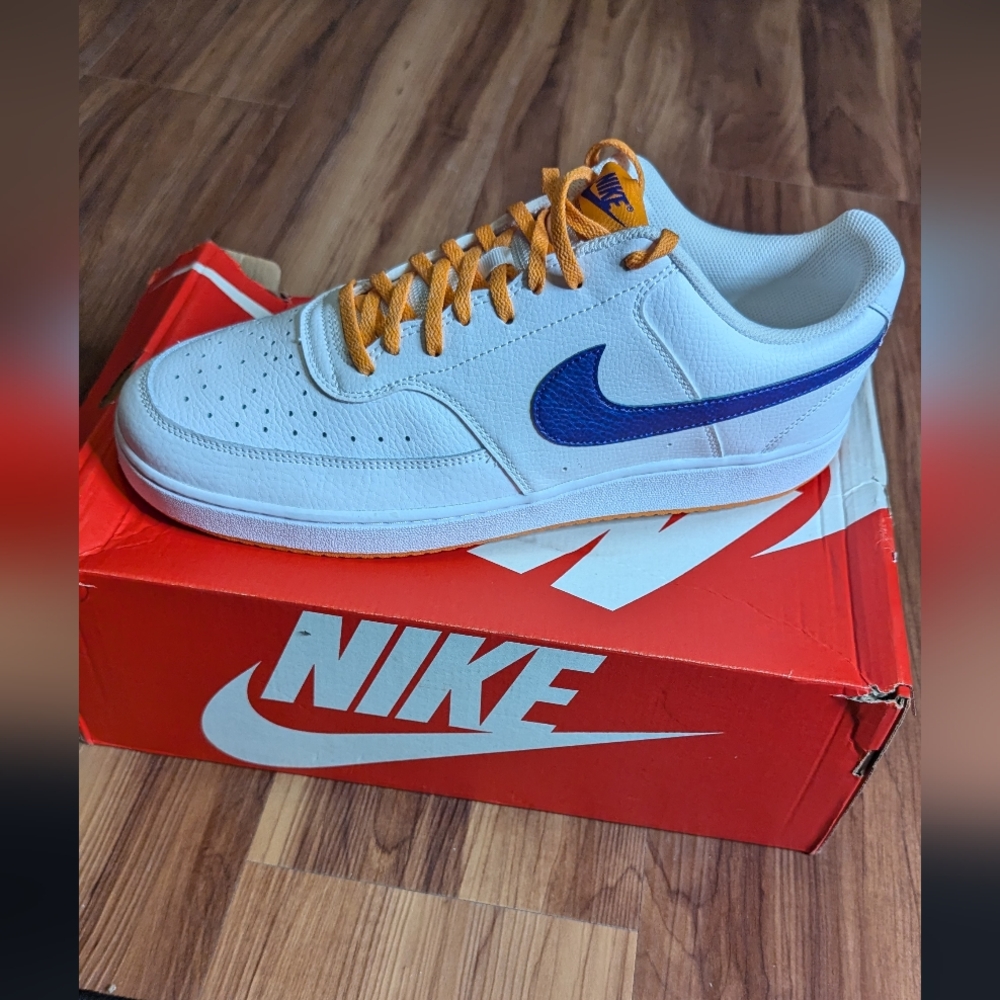 Men's sneakers